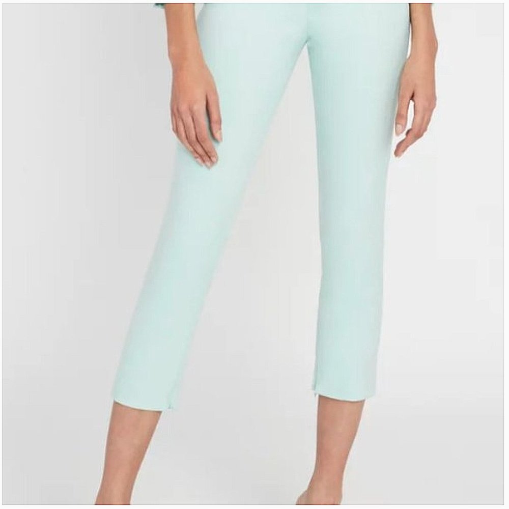 Alice & Olivia Stacey Slim-Fit Ankle Pants in Mint